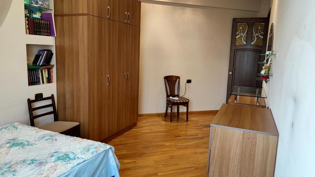 Luxury In The Heart Apartment *