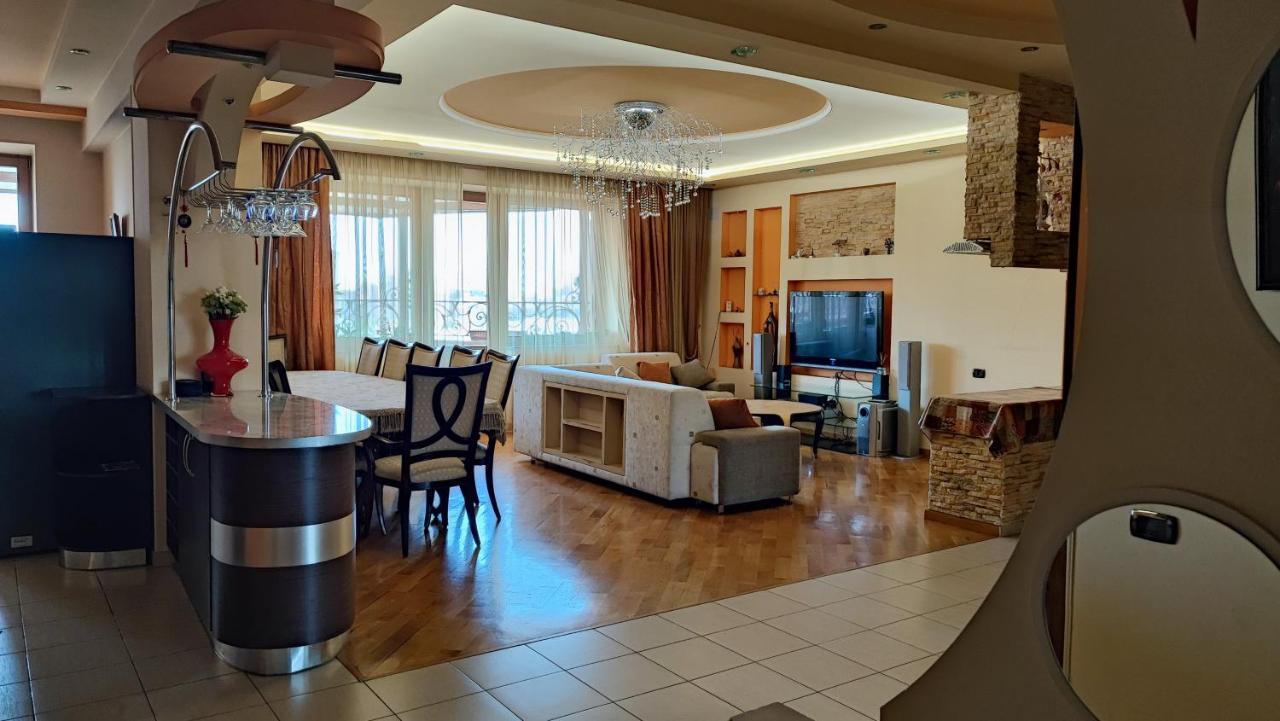 Apartment Luxury In The Heart